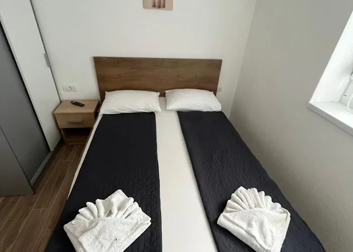 Herzeg Hill Apartment *